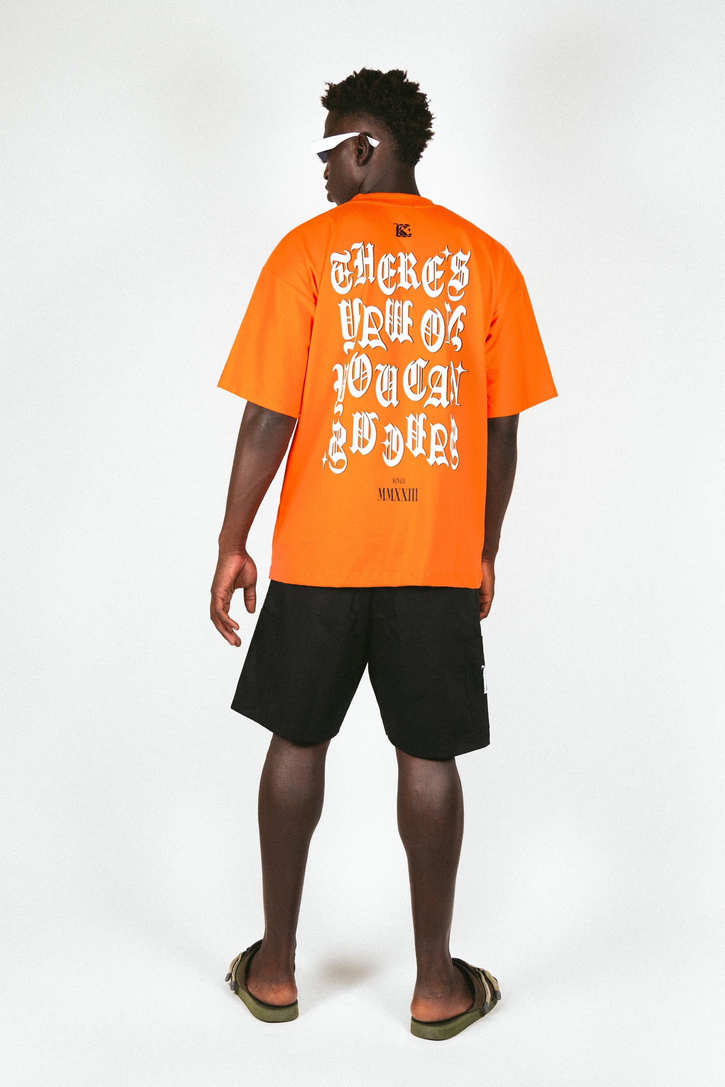 RESTLESS BLACK SHORT