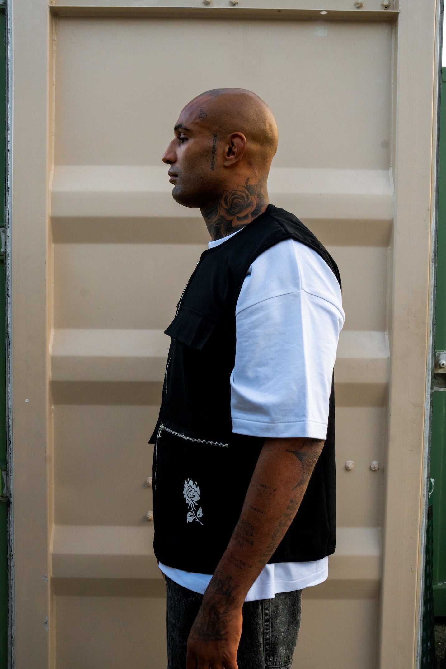 NO REST -VEST